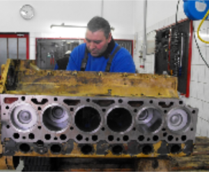 A motorfelújítás alapjai és a hibák pontos feltárásának szerepe - 2tm.hu